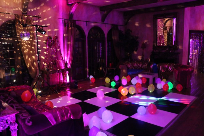 Host A Disco Theme party, Disco Party Tips
